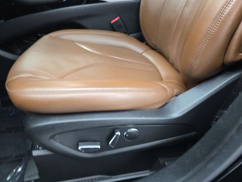 Used 2023 Lincoln Nautilus Reserve image 29