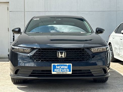 Used 2025 Honda Accord Sport image 2