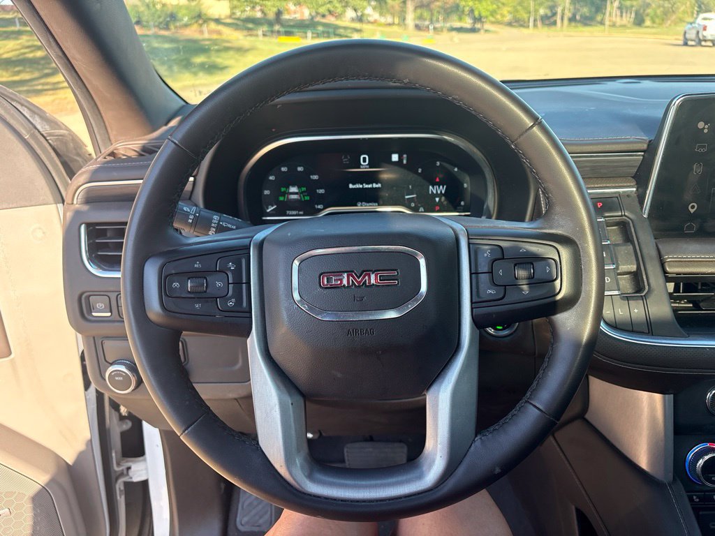 Used 2023 GMC Yukon SLT w/ SLT Premium Package RWD image 16