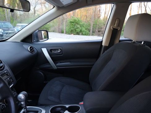 Used 2014 Nissan Rogue S image 14