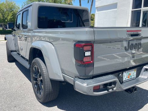 Used 2022 Jeep Gladiator Overland AWD/4WD image 25