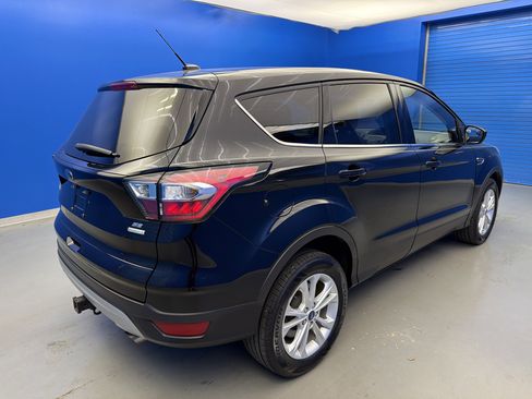 Used 2017 Ford Escape SE image 7