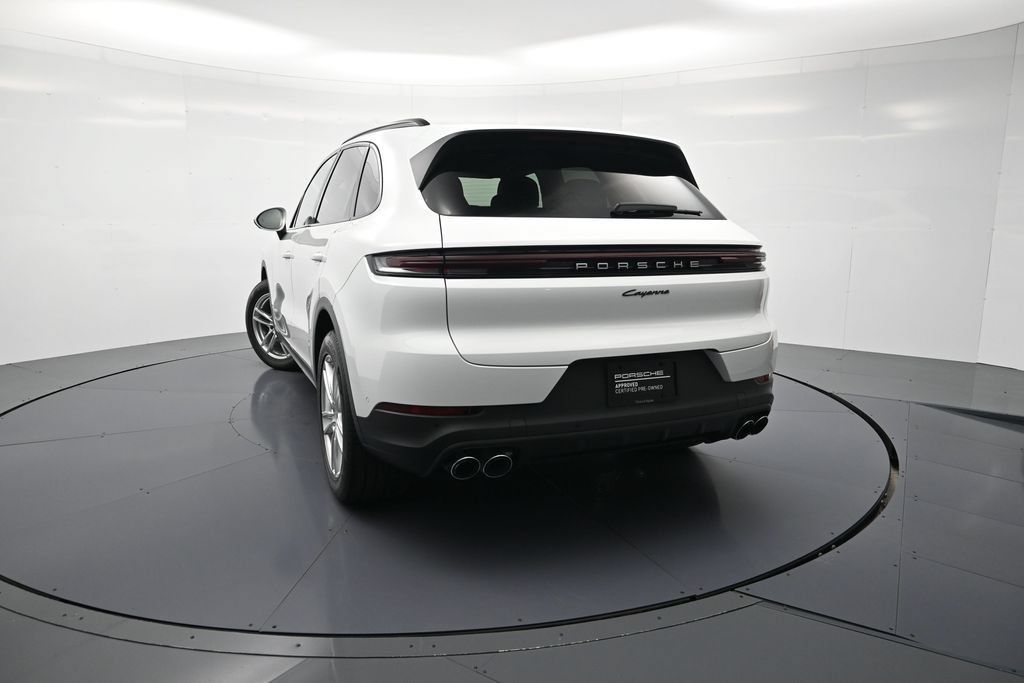 Certified 2026 Porsche Cayenne AWD/4WD image 32