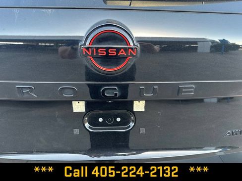 Used 2025 Nissan Rogue SV AWD/4WD image 22