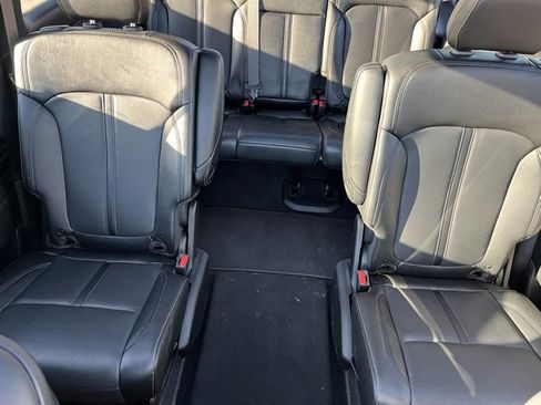 Used 2023 Jeep Wagoneer L Series III w/ Premium Group I image 22