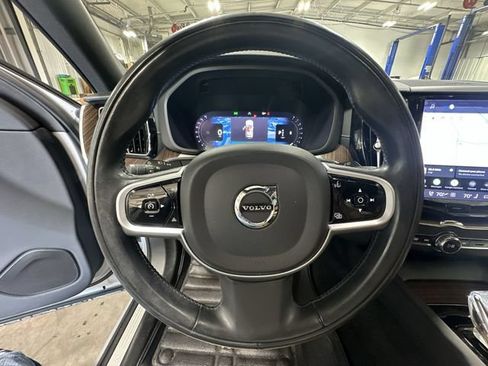 Used 2022 Volvo XC60 B5 Inscription AWD/4WD image 15