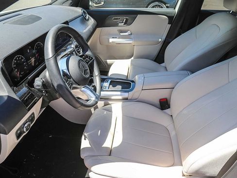 Used 2026 Mercedes-Benz GLA 250 4MATIC image 5