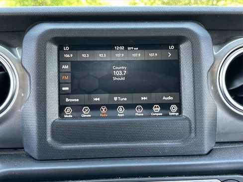 Certified 2020 Jeep Wrangler Unlimited Sahara AWD/4WD image 10