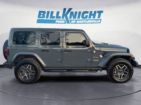 Used 2024 Jeep Wrangler Sahara w/ Technology Group image 6