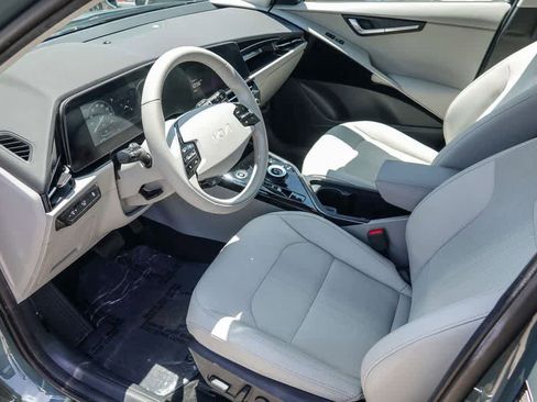 Certified 2023 Kia Niro Wind FWD image 15