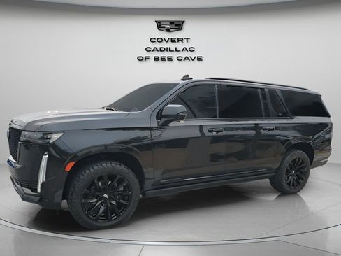 Certified 2022 Cadillac Escalade ESV Sport Platinum w/ LPO, ONYX Package image 4