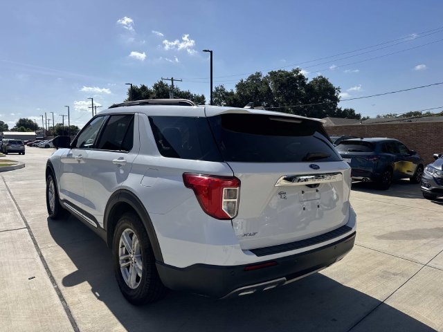 Used 2023 Ford Explorer XLT w/ Equipment Group 202A RWD image 5
