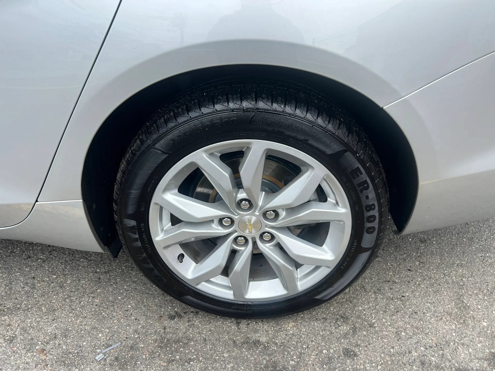 Used 2019 Chevrolet Impala LT FWD image 10
