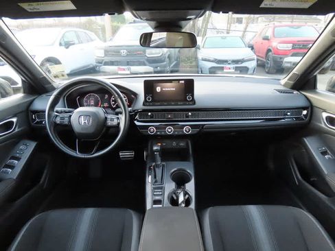 Used 2023 Honda Civic Sport image 17