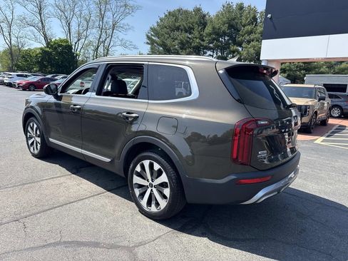 Used 2022 Kia Telluride S AWD/4WD image 3