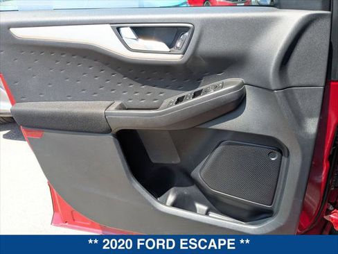 Used 2020 Ford Escape SE FWD image 10