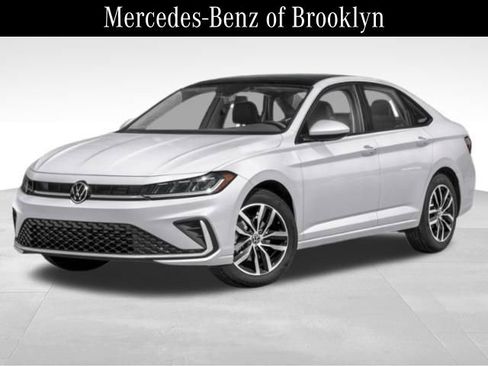 Used 2025 Volkswagen Jetta SE w/ Sunroof Package FWD image 1
