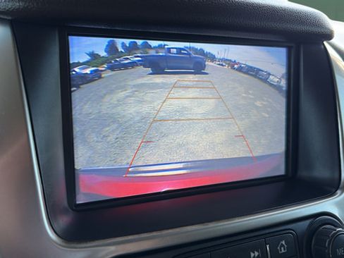 Used 2019 Chevrolet Tahoe Premier AWD/4WD image 17