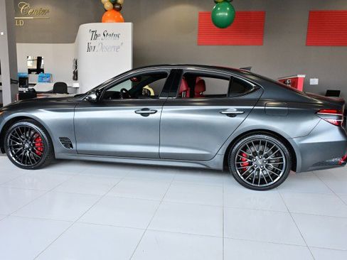 Used 2022 Genesis G70 3.3T Launch Edition image 8