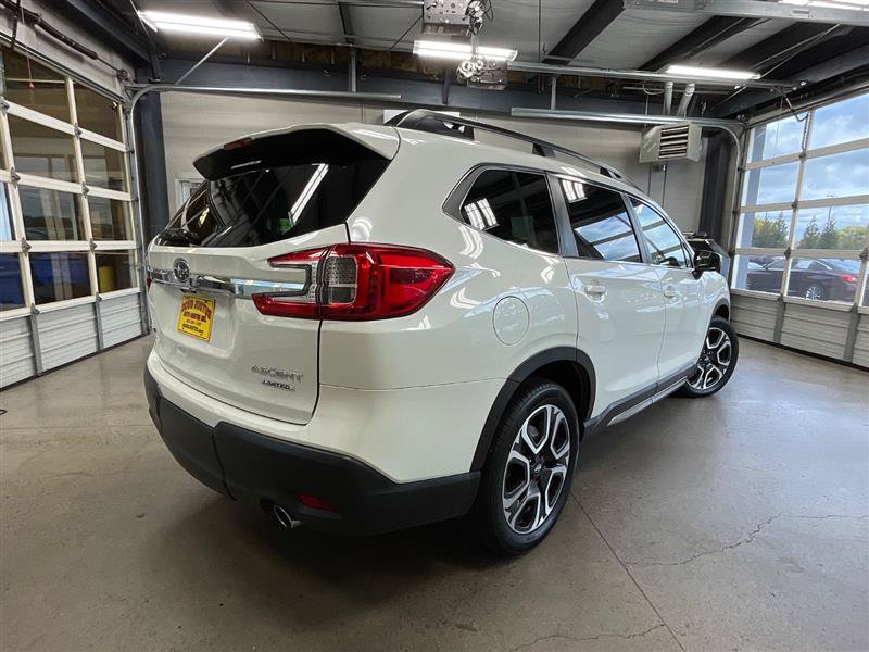 Used 2023 Subaru Ascent Limited AWD/4WD image 5