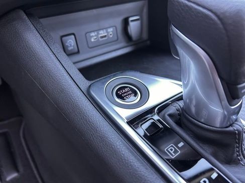 New 2025 Nissan Sentra SV image 18