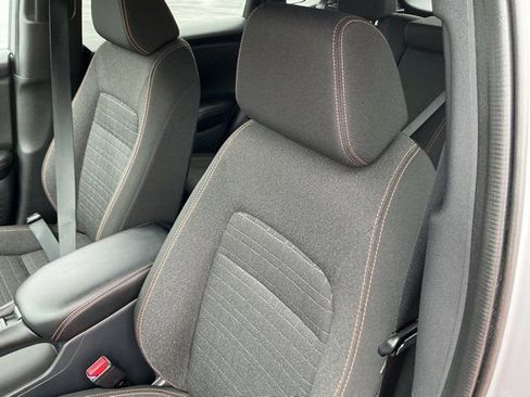 Used 2025 Honda HR-V Sport image 14