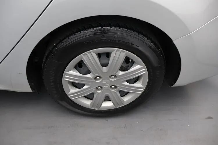 Used 2023 Kia Rio LX FWD image 34