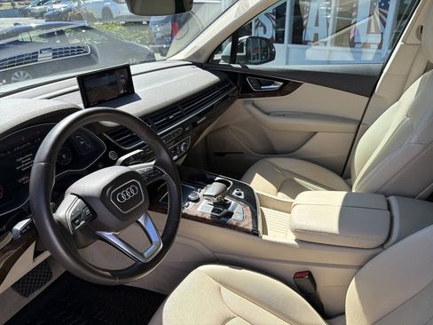 Used 2017 Audi Q7 3.0T Prestige AWD/4WD image 36