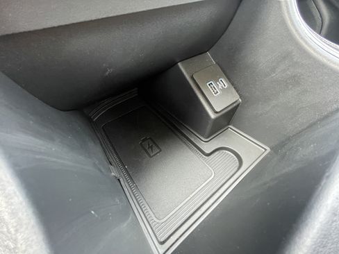 Certified 2022 Ford Edge Titanium AWD/4WD image 23