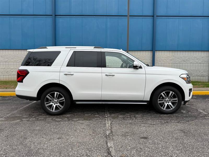Used 2023 Ford Expedition Limited AWD/4WD image 4