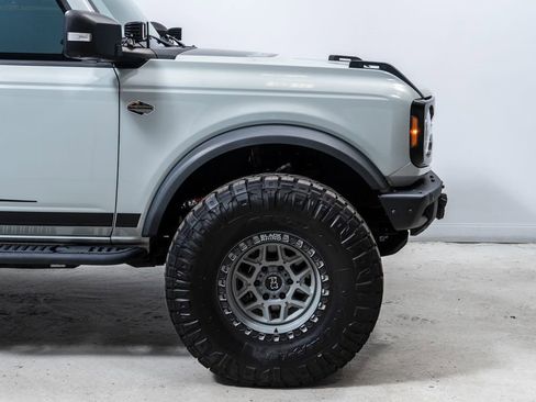 Used 2023 Ford Bronco Wildtrak image 12