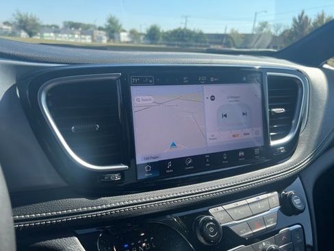 New 2026 Chrysler Pacifica Limited w/ S Appearance Package image 13