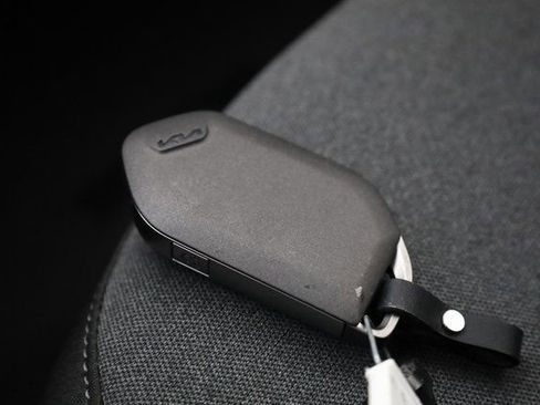 New 2025 Kia K4 LXS image 27