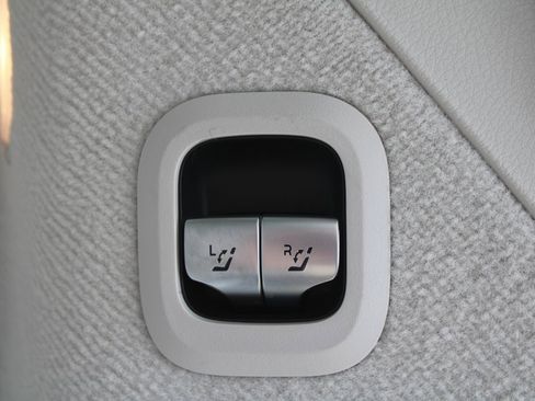 Certified 2023 Mercedes-Benz EQS 580 4MATIC SUV image 9