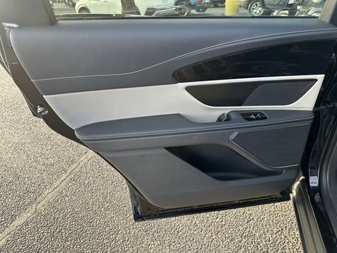 Certified 2024 Lincoln Nautilus Premier image 16