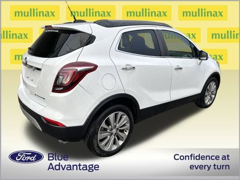 Used 2019 Buick Encore Preferred image 2