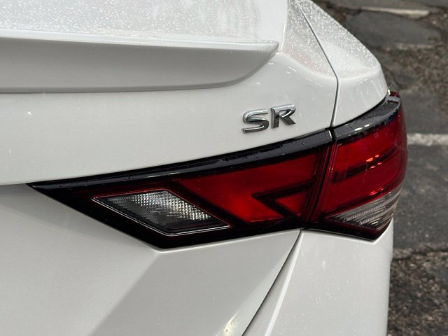 Certified 2023 Nissan Sentra SR FWD image 13