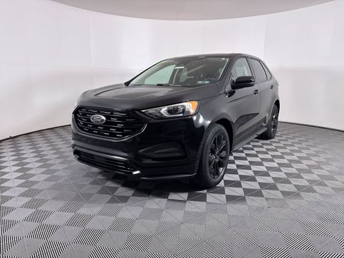 Used 2023 Ford Edge SE w/ Black Appearance Package image 15