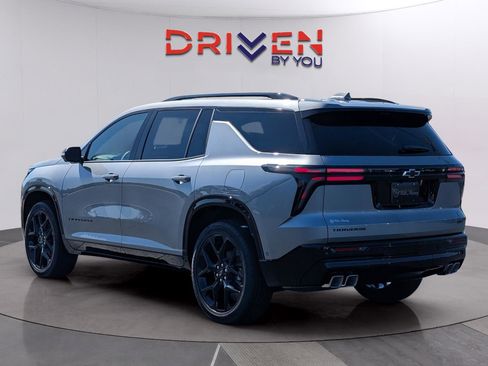 New 2026 Chevrolet Traverse RS FWD image 3