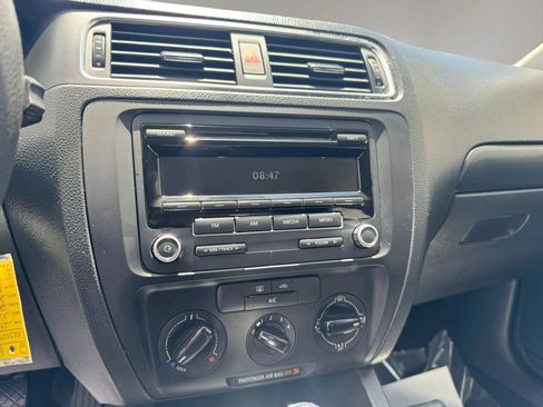 Used 2014 Volkswagen Jetta S FWD image 17