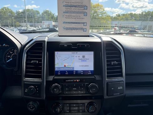 Used 2020 Ford F150 XLT w/ Equipment Group 302A Luxury AWD/4WD image 17