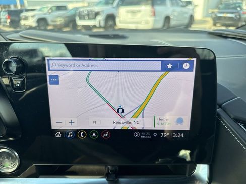 Used 2022 Chevrolet Corvette Stingray w/ Z51 Performance Package image 18