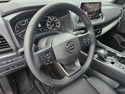 New 2026 Nissan Rogue Dark Armor AWD/4WD image 18