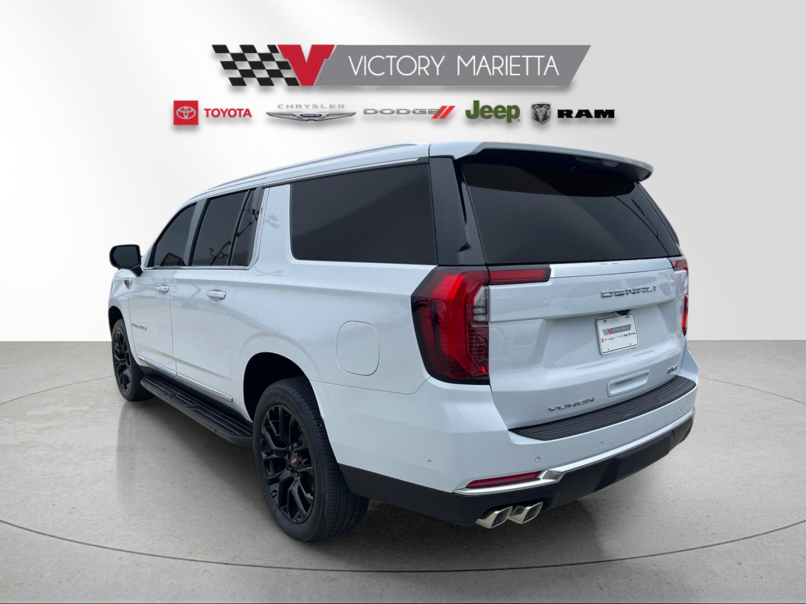 Used 2026 GMC Yukon XL Denali AWD/4WD image 3