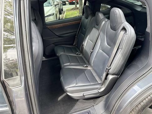 Used 2019 Tesla Model X Long Range AWD/4WD image 17