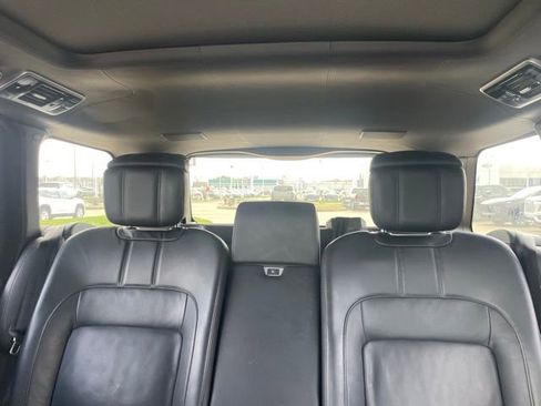 Used 2019 Land Rover Range Rover Long Wheelbase Autobiography image 9