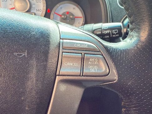 Used 2010 Honda Pilot EX-L image 11