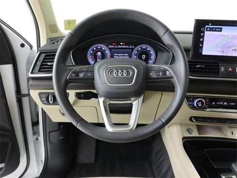 Certified 2025 Audi Q5 2.0T Premium Plus w/ Premium Plus Package image 22