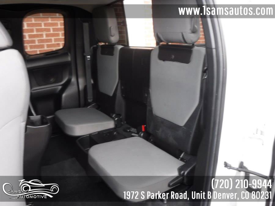 Used 2022 Toyota Tacoma SR w/ SR Convenience Package AWD/4WD image 20