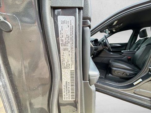 Used 2022 Jeep Grand Cherokee Altitude AWD/4WD image 22